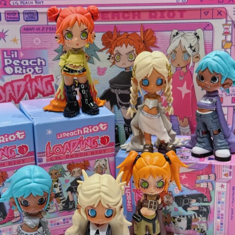 POP MART Lil Peach Riot Loading Series Blind Box Anime Action Figure Mystery Box Bambole a Sorpresa Decorazione da Scrivania Regalo di Compleanno