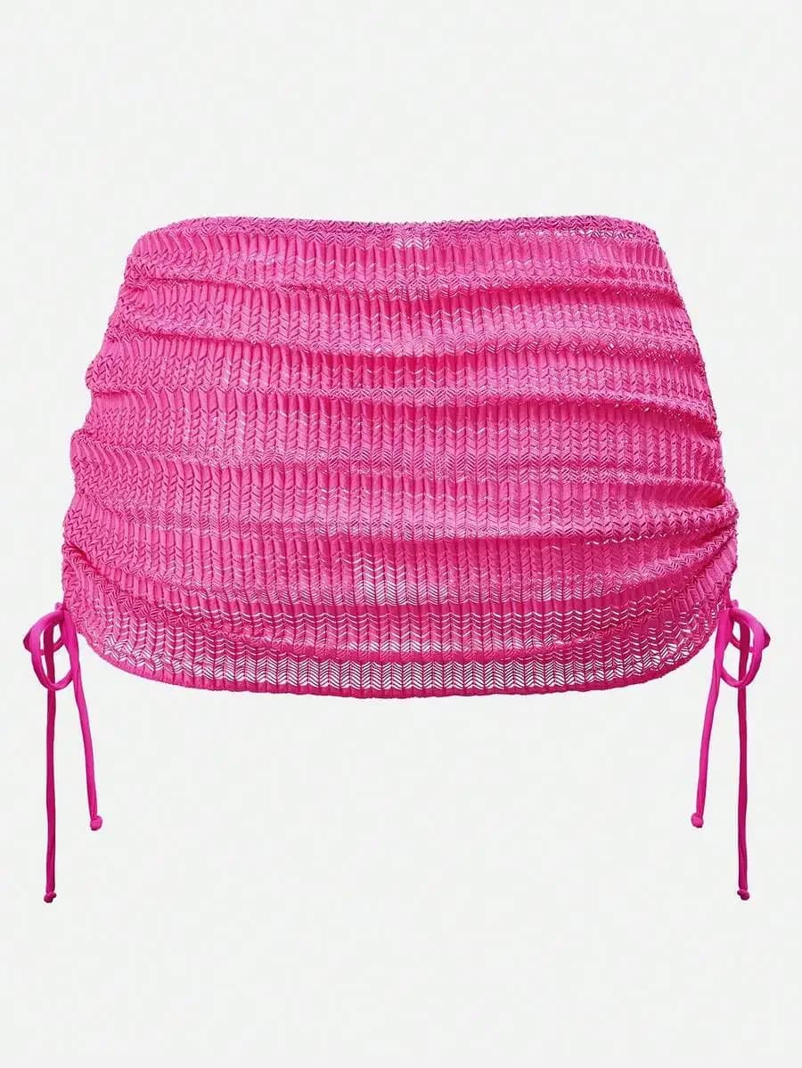 Costume da bagno da donna rosa con gonna arricciata e laccetti laterali, copricostume da spiaggia