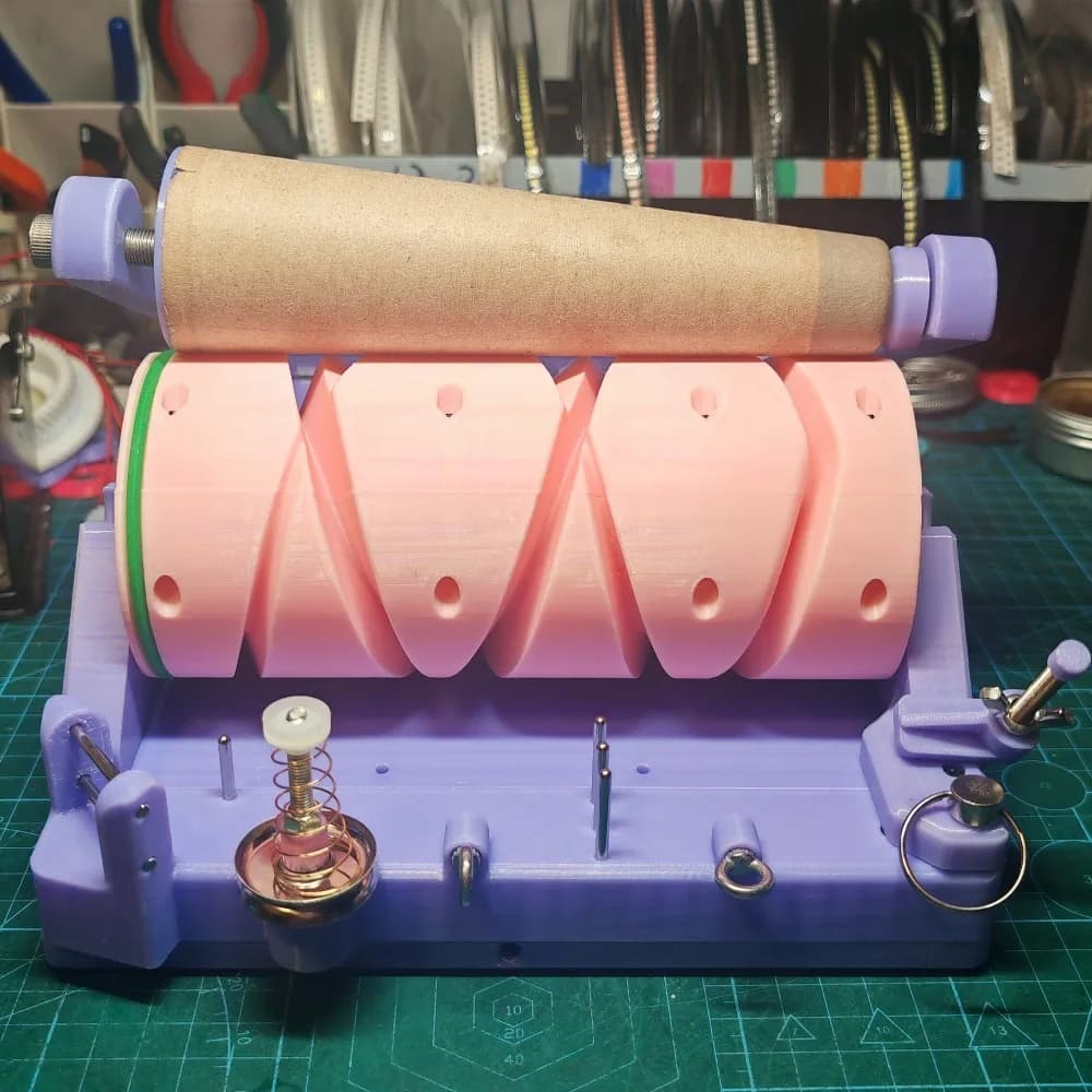 Electric Yarn Winder With Automatic Yarn Guide & Yarn Plying Function Adjustable Speed Wool Thread Spooling Machine For Knitting