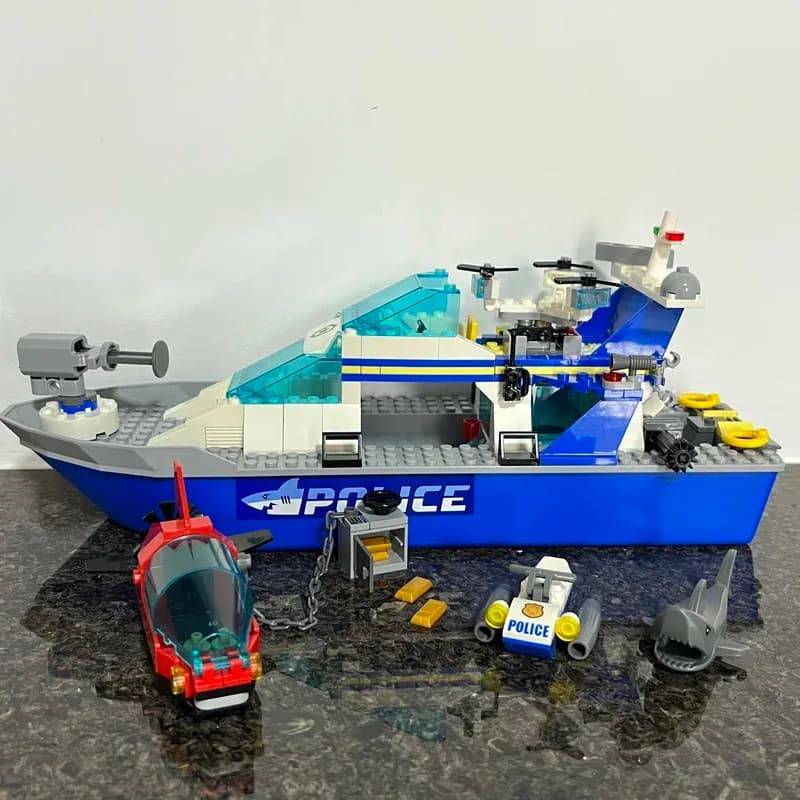 Compatible Sets Sea Speedboat Police Patrol Boat Shark MOC City Series Suit Building Blocks Model Brick Toys for Kids Gift 60277