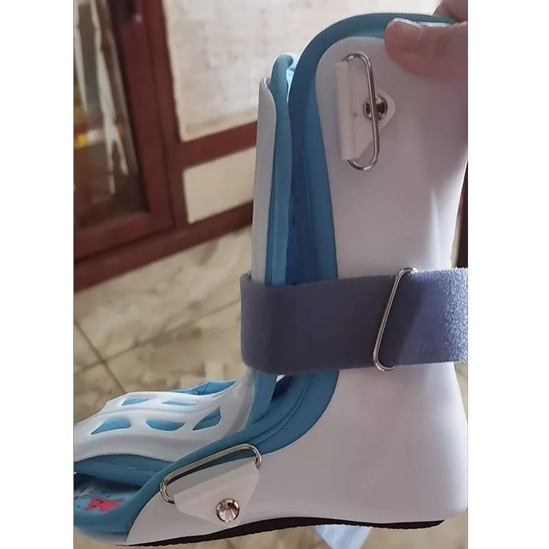 Tutore Regolabile per Caviglia e Piede - Supporto Traspirante per Fratture di Caviglia e Piede - Protezione e Fissaggio per Alleviare il Dolore alla Gamba