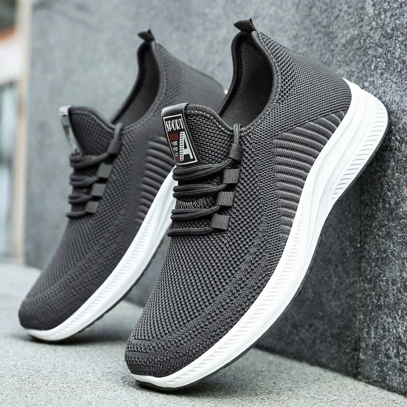 Scarpe da uomo Moda Sneakers traspiranti Autunno Nuovo design Trendy Comode scarpe da corsa da uomo con suola morbida Tenis Masculino