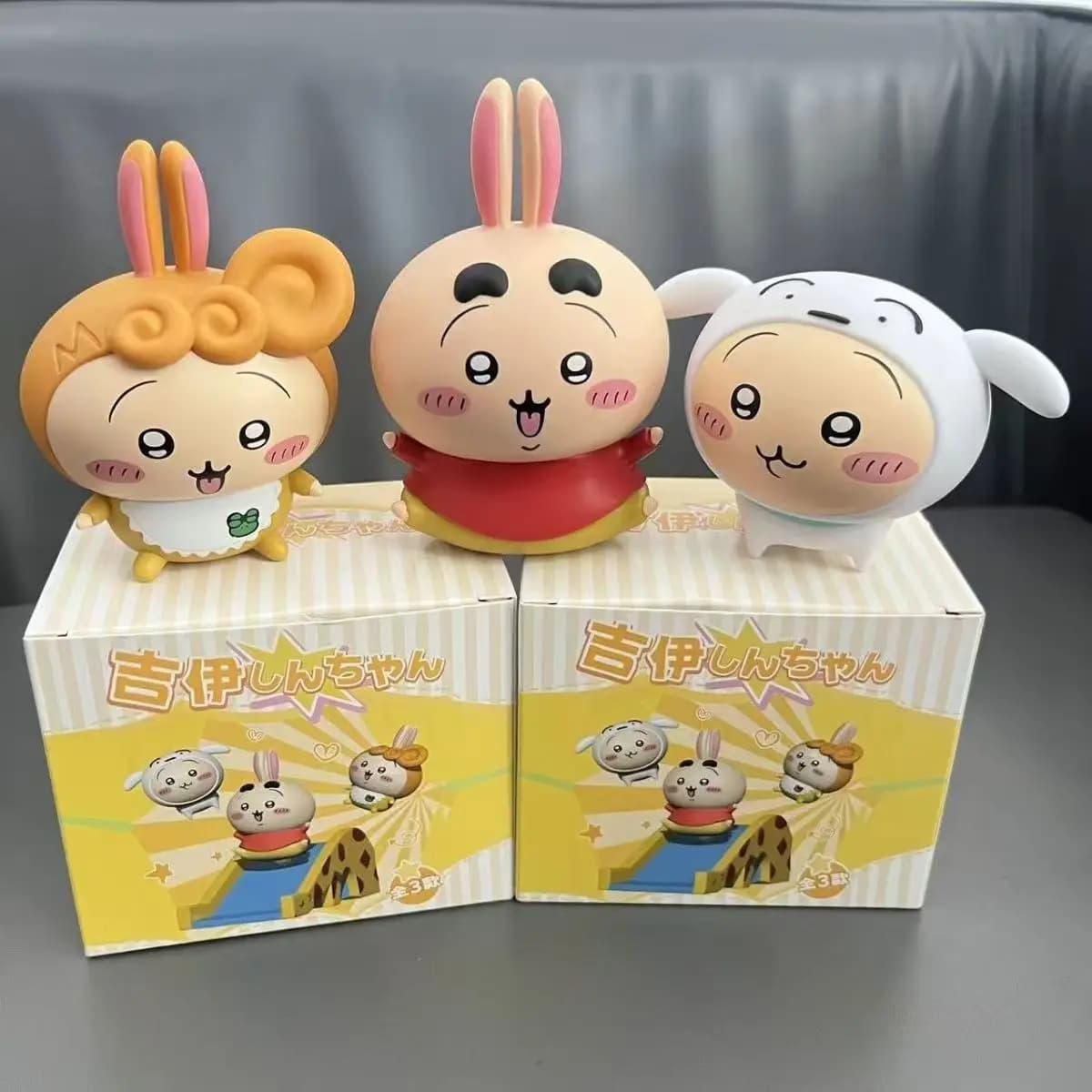 Jhiikawas X Crayon Shin-chan Collab Blind Box Set di Figure Carine Usagi Jiikawa Kawaii Anime da Collezione per Decorazione Scrivania