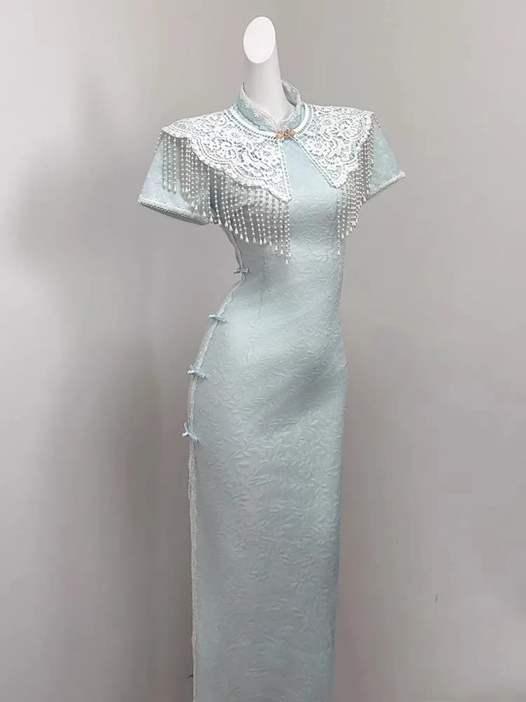 Abito Qipao da fidanzamento a maniche lunghe in poliestere traspirante, azzurro nuvola, per ragazza, collezione Estate 2026, nuovo e migliorato