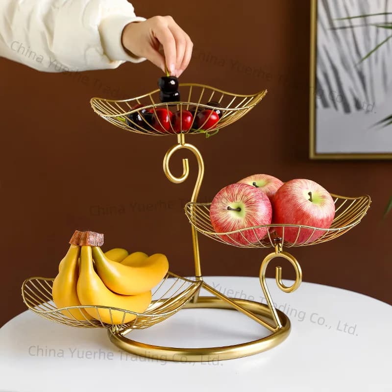 Piatto di frutta in ferro battuto dorato Nordic ins wind, piatto di frutta secca semplice e creativo soggiorno casa