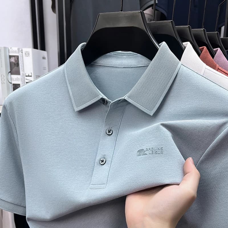 Polo da uomo a maniche corte di marca di tendenza, lussuosa, nuova, raffinata, con lettere in rilievo, estiva, traspirante, confortevole, casual di alta gamma.