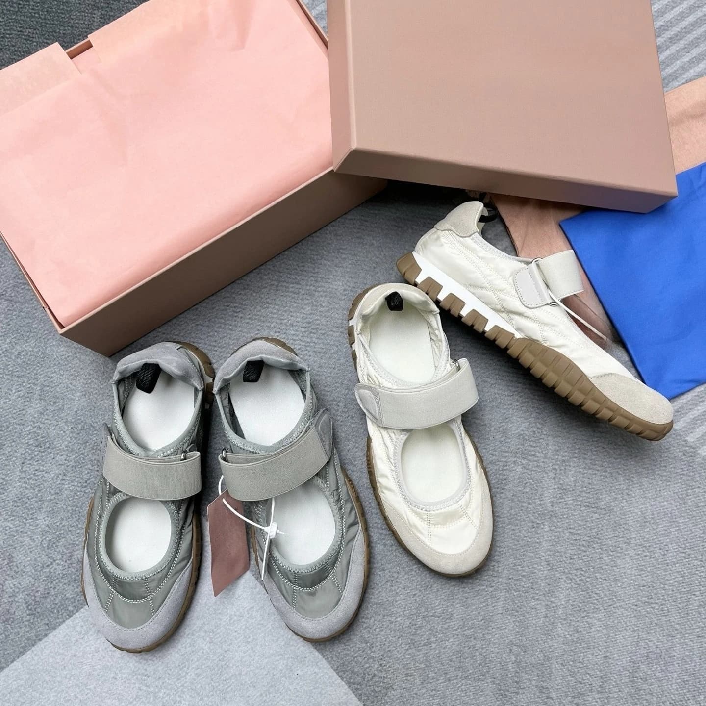 Sneakers da donna 2026 in tela con fascia singola, slip-on con suola spessa e velcro, scarpe casual con plateau. Consegna Veloce e Gratuita Oggi
