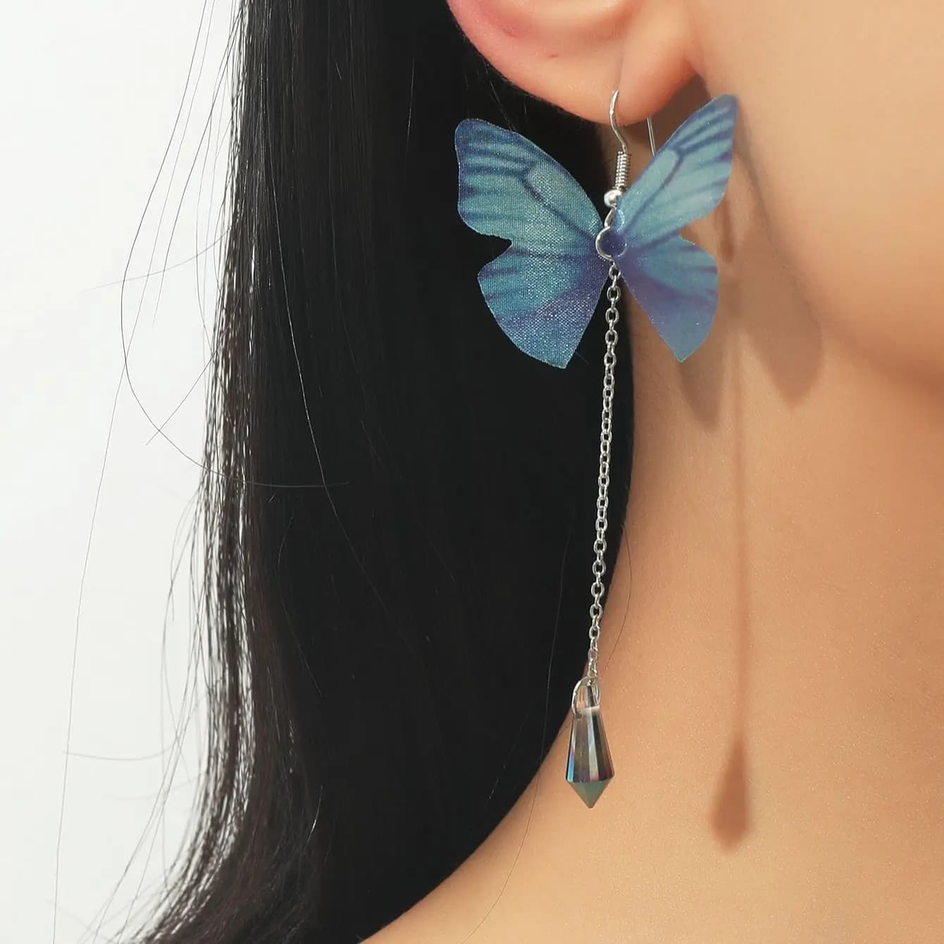 Orecchini Pendenti a Forma di Farfalla Blu con Cristalli e Nappine, Stile Semplice ed Elegante per Signora Articoli di Moda per Vacanze, Viaggi e Tempo Libero