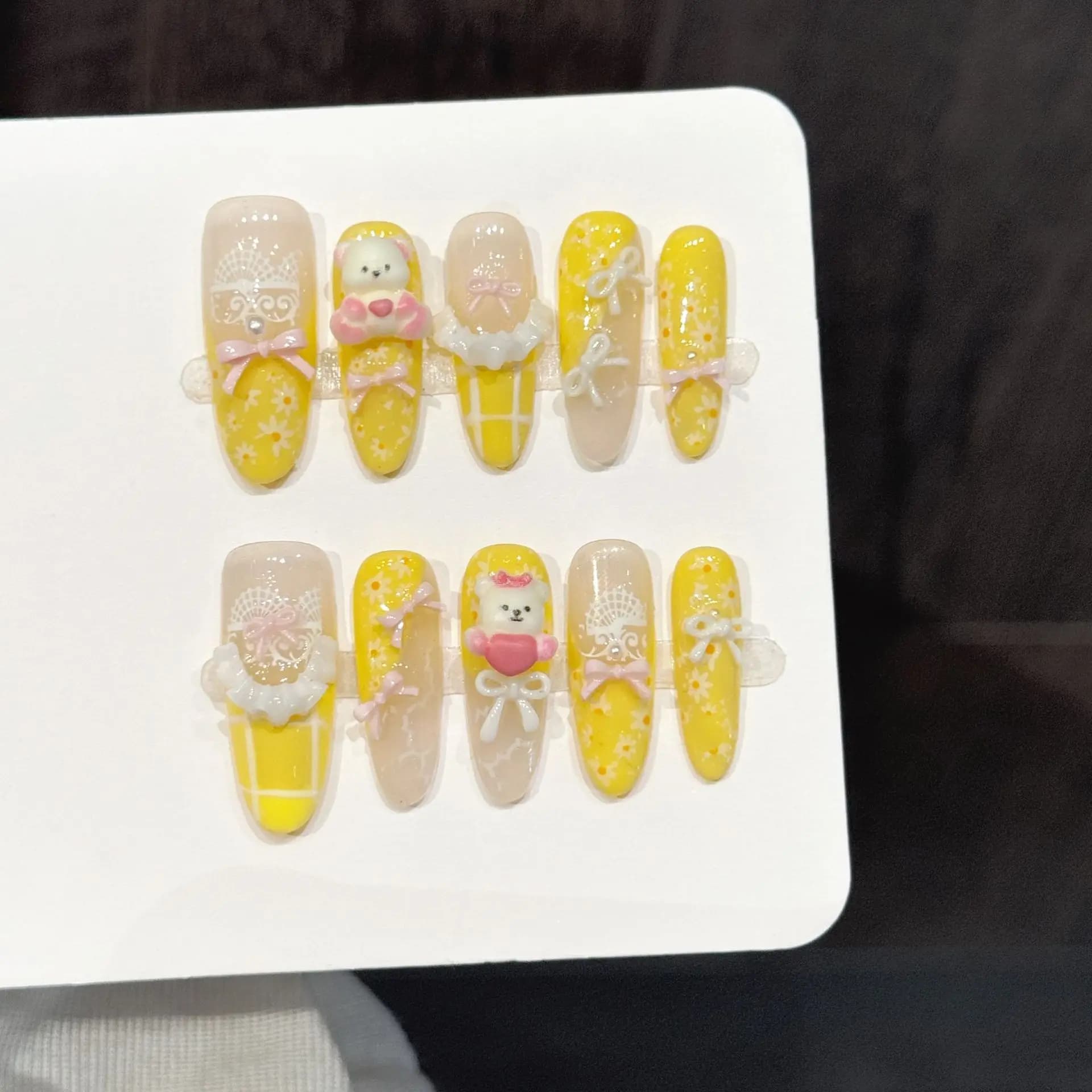 10pcs Hand-Pressed Long Oval Nail Art, Pretty Fake Nails, Creamy Yellow Bear Lace Bow, Sweet And Cute，Suitable For Women