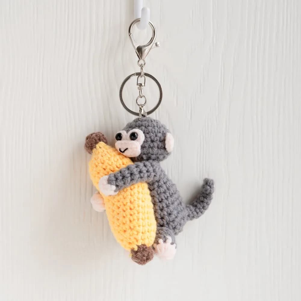 Hanging Ornament Handmade Monkey Keyring Hugging Banana Bag Charm Crochet Keychain Pendant Woven Knitted Backpack Purse