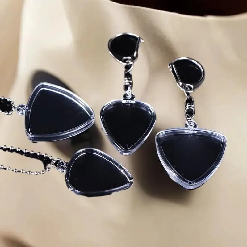 Scatola Porta Plettri per Chitarristi, Contenitore Trasparente a Forma di Cuore con Portachiavi, Accessori Musicali