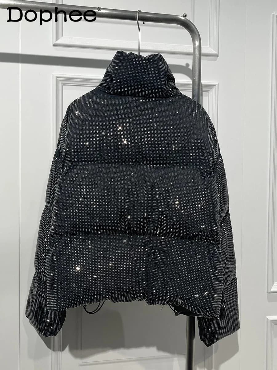 Piumino ispessito con diamanti luminosi per l'industria pesante alla moda Autunno e inverno da donna Nuovo piumino d'anatra bianco versatile e allentato