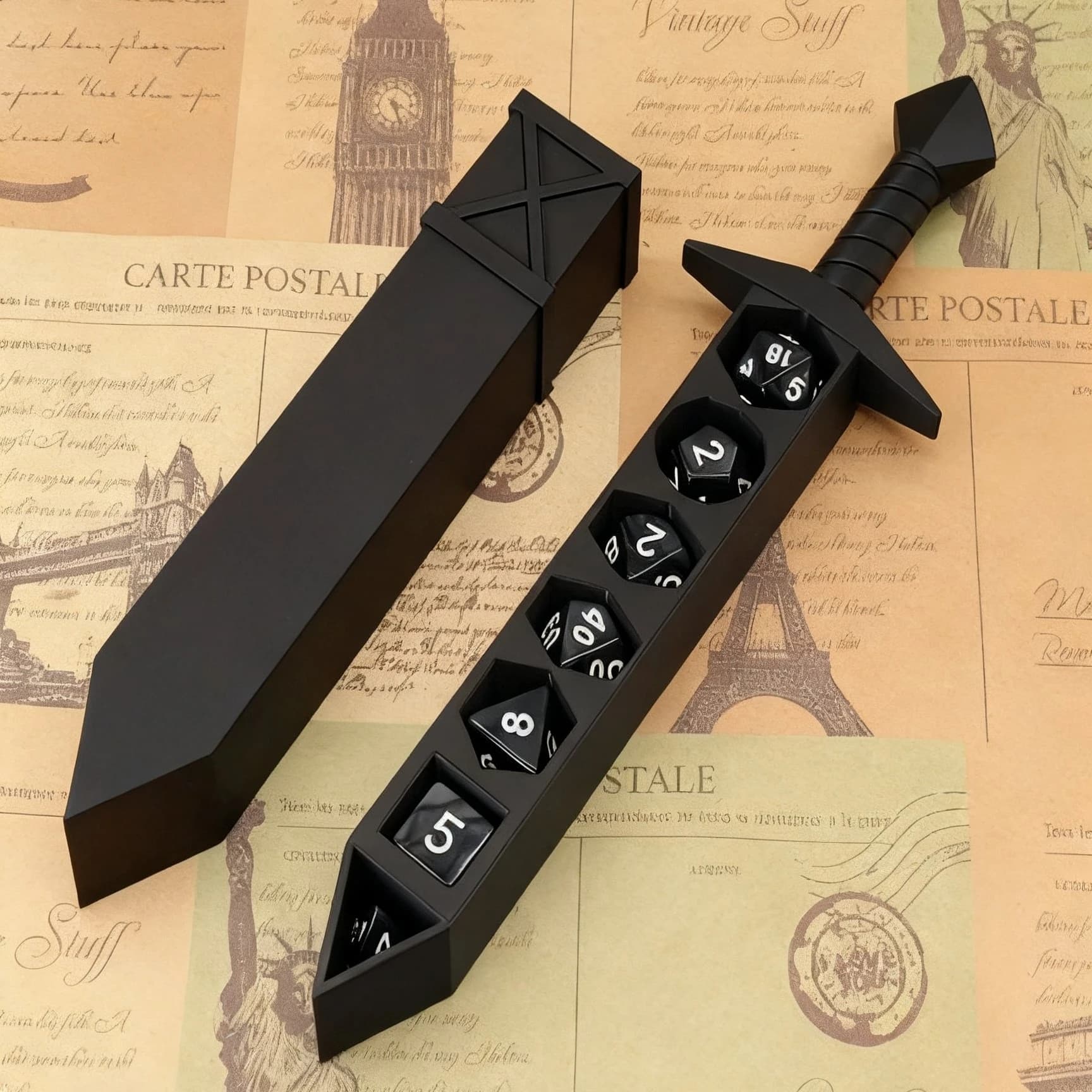 Un set di kit spada per dadi RPG adatto per giochi da tavolo, realizzato in materiale ABS con un design in stile anime, con standard 22 m