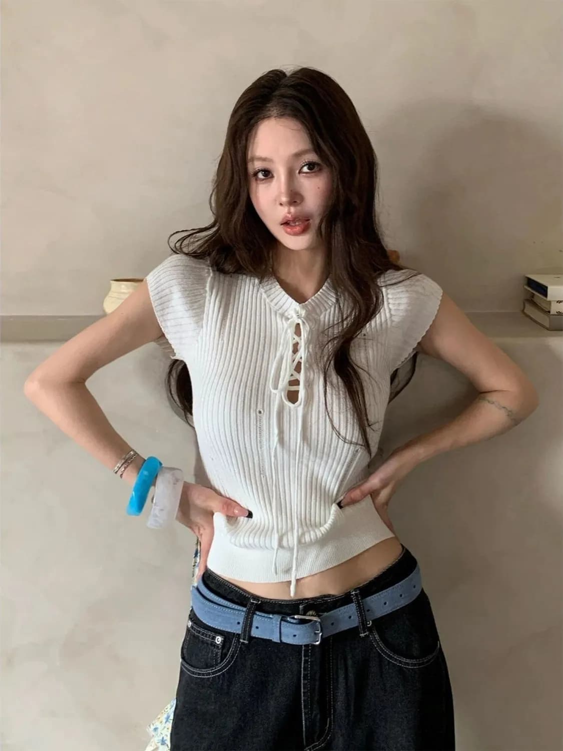 White Knot Tied Knitted Short Sleeve Women's T-Shirt Slimming Stylish Unique Summer Top Korean Style Casual Streetwear