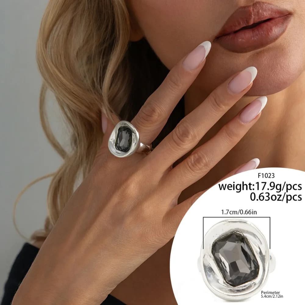 Luxury Alloy Black Rhinestone Necklace Inlaid Gemstone Exaggerated Metal Chain Bracelet Hand Chain Charm Short Choker Gift