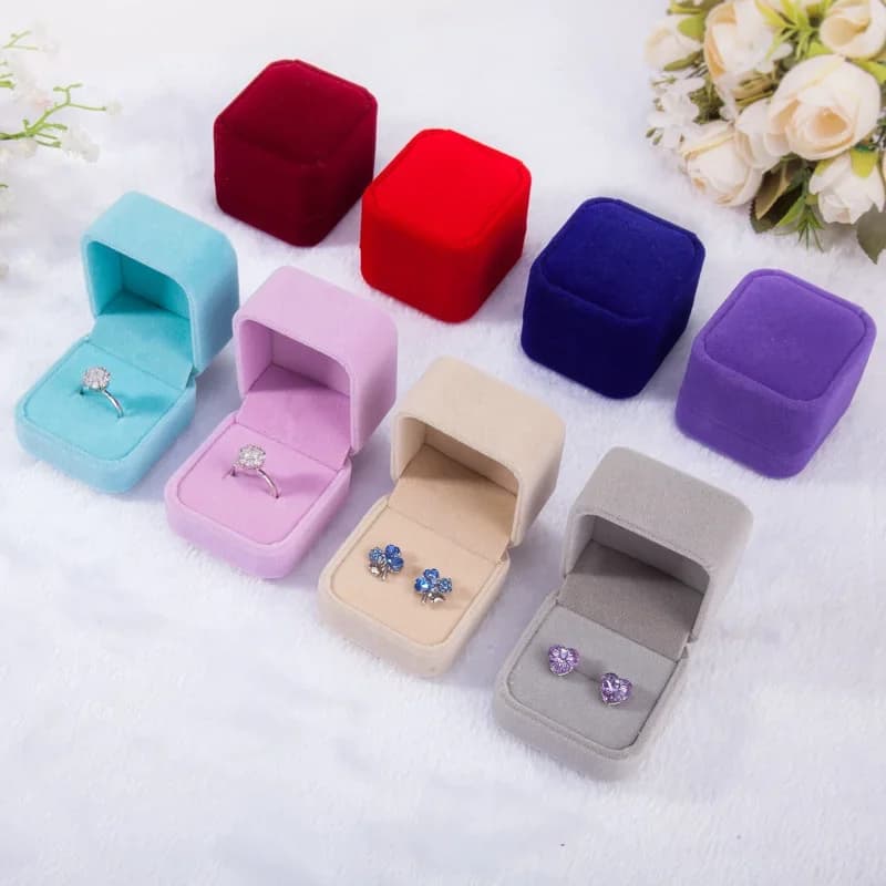 Round corner velvet jewelry box ring stud earring ring-shaped badge storage box jewelry organizing box 5x5.5x4cm