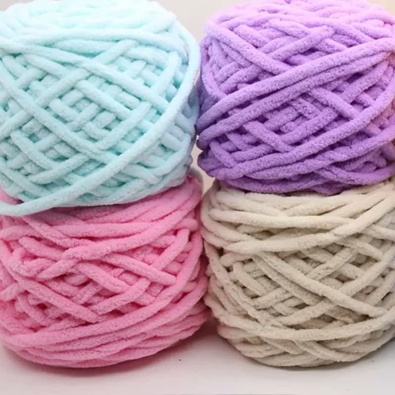 100G Chenille Yarn 100% polyester Vegan Filato coarse yarn Jumbo knitting materials for knitting scarves Covered