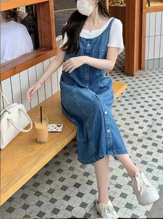 Casual Denim Halter Dress Women Loose Slimming Fashion Single Button Design Sensation Strap Dress Mid-Length Korean Style