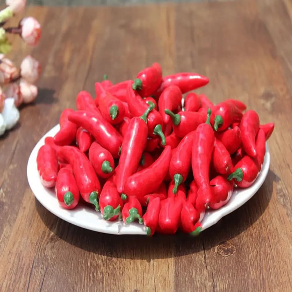Mini Set of 10 Artificial Plastic Vegetable Parts for Home Decoration, Simulated Peperoncini