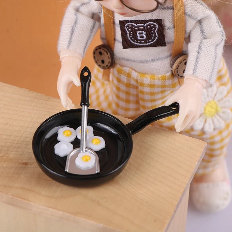 ✰ ✪ Set di 1 padella per uova fritte in miniatura 1/12 per casa delle bambole, decorazione cucina, accessori per casa delle bambole