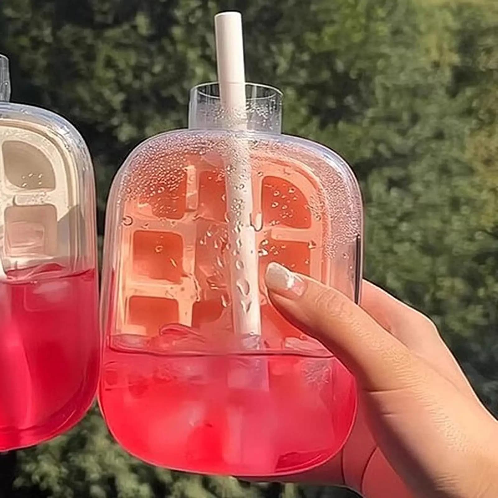 Freezer Ice Tray Cube Water Bottle Ice Tray Bottle Press Ice Tray Bucket Ice maker cup Easy-to-press ice tray water bottle