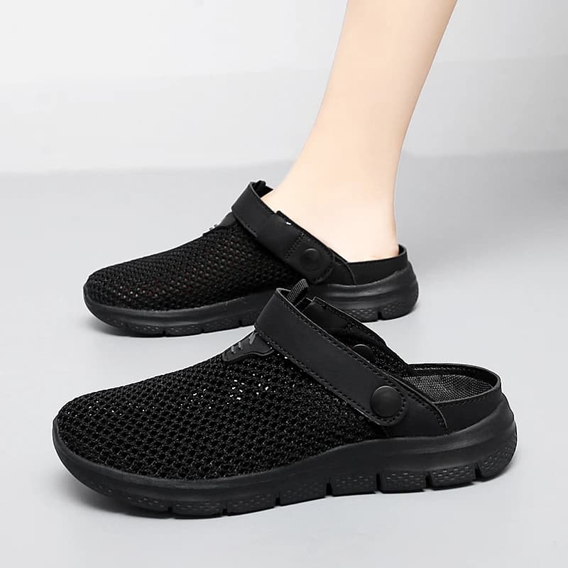 Women's Summer Sandals Breathable Beach Sandals Fashion Garden Clog Aqua Shoes Trekking Wading Shoes Plus Size 35-44