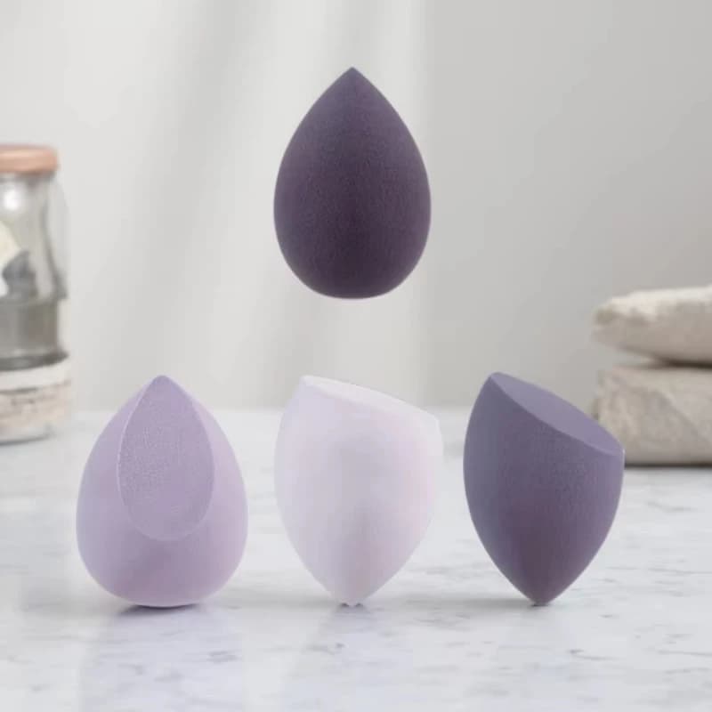 Set of 4 Multipurpose Sponges for Make-up - Latex-free soft sponge for liquids, creams and powders, Wet/drying use, Drop-off sponge with Precision Point and Base Plate, Impeccable Bottom Applicator for Face Makeup
