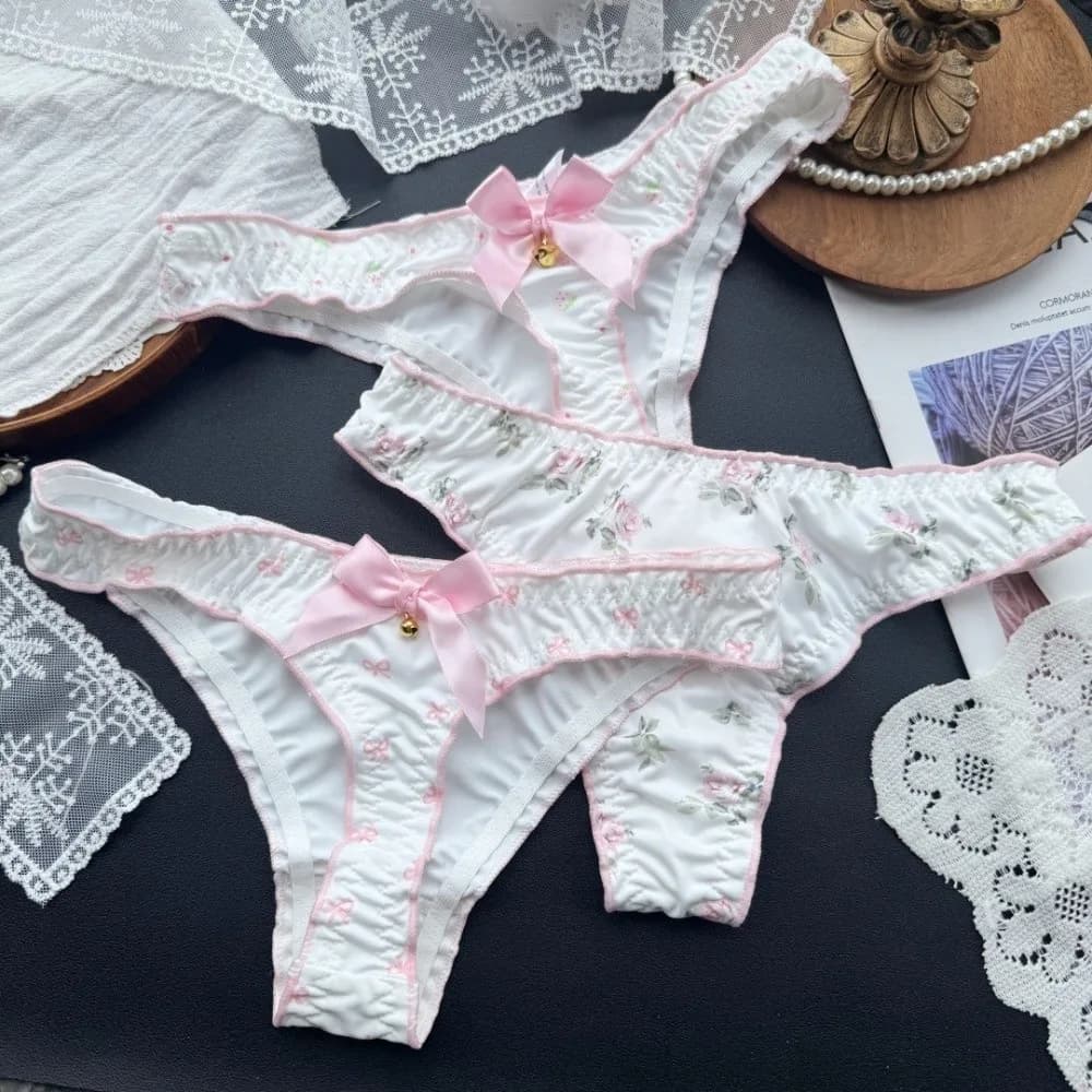 Lingerie Sweet Bow Women Panties Ruffle Flower Girls Briefs Ice Silk Low Waist Printed Underwear Adolescent Girls