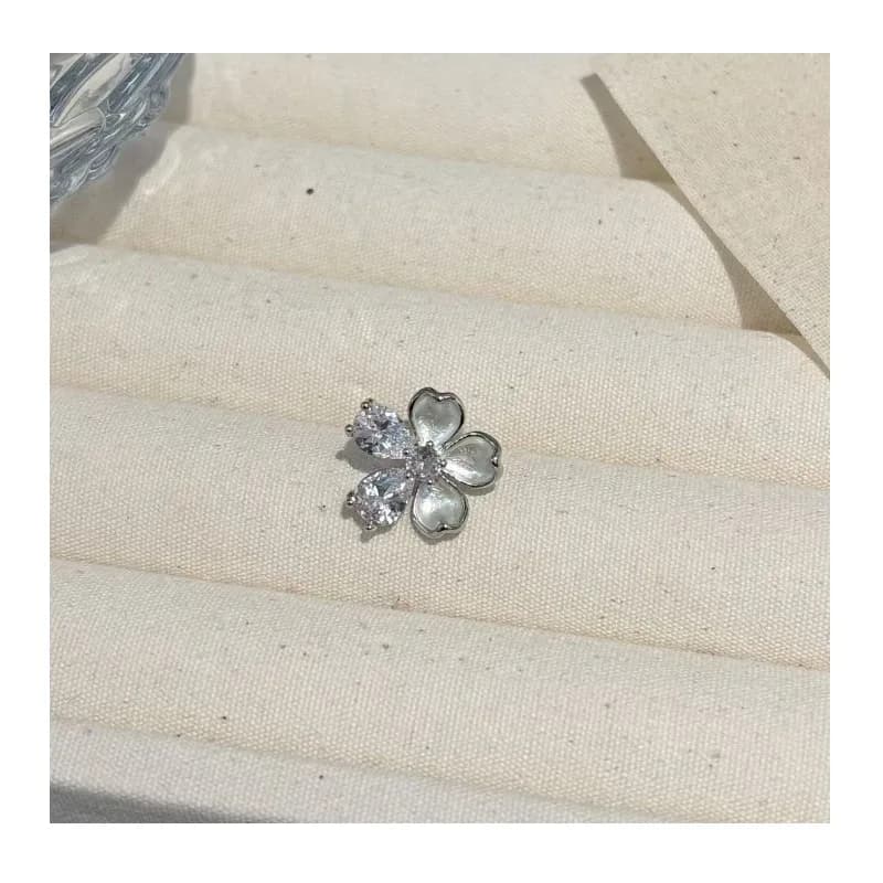 Simple and Exquisite High-end Five-petal Copper Inlaid Zircon Earbone Clip Sweet Drop Glaze Earrings Temperament Fashionable Ear