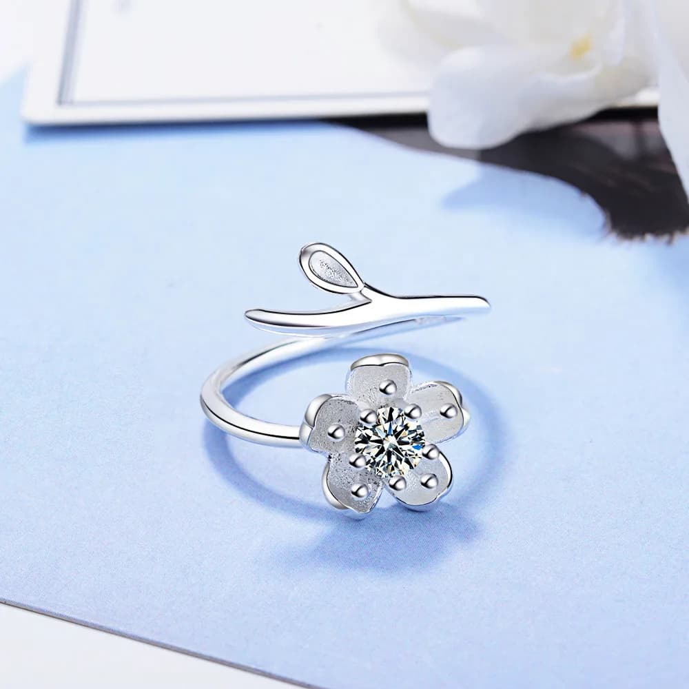 Nuovo anello in argento sterling 925 5A zircone per le donne Gioielli da sposa Fidanzamento Fascino Regalo di moda per feste Anello di alta qualità