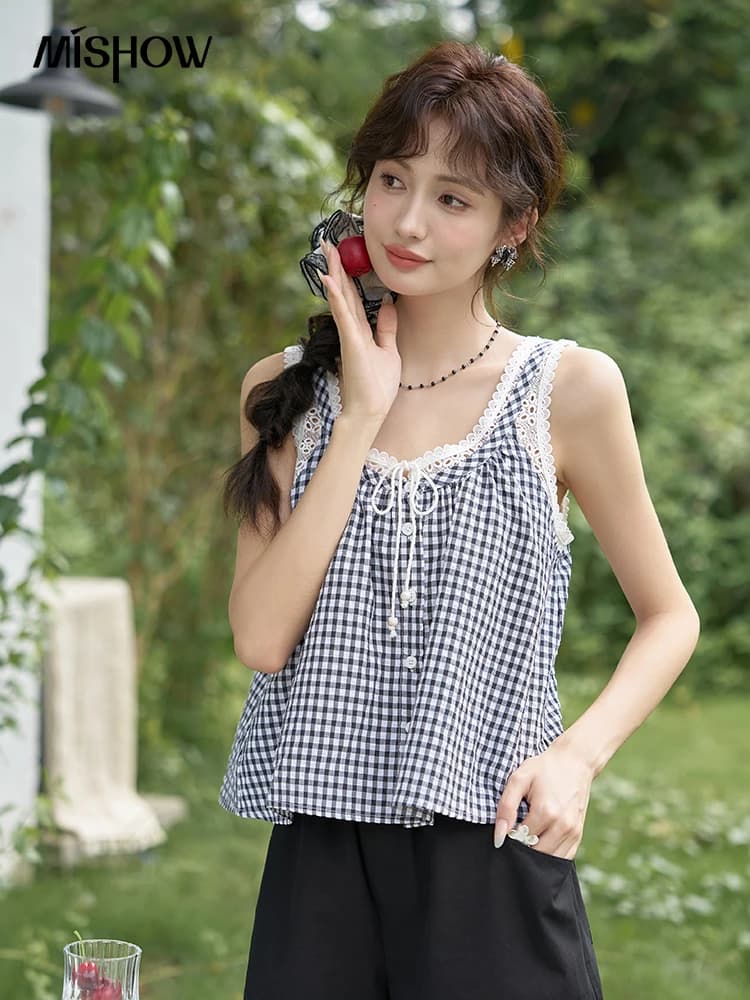 MISHOW French Sweet Lace Plaid Women's Knit 2025 Summer Fitted U-neck Lace-up Shirts Sleeveless Doll Top MXD26X1567