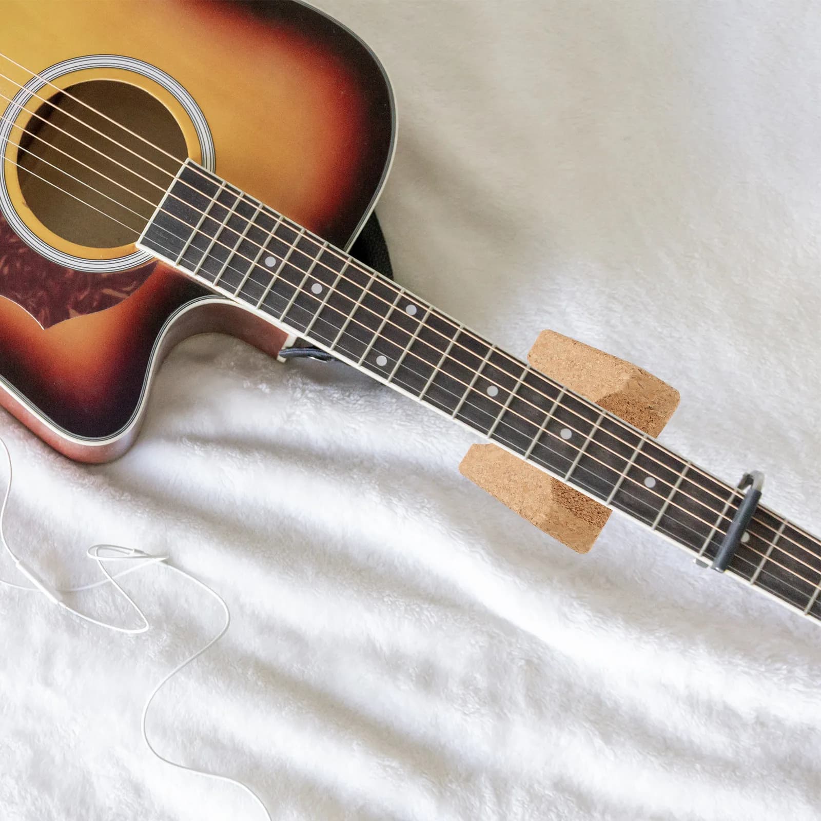 Supporto per il Collo in Sughero per Chitarra, Basso, Ukulele, Mandolino, Banjo - Tappetino per la Cura degli Strumenti, Cuscino per la Manutenzione della Chitarra