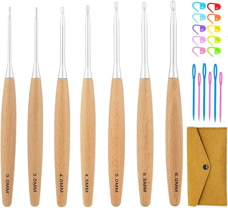 Ergonomic Crochet Hooks Set 3.0-6.0mm with Aluminum Needles and Beech Wood Handle for Arthritic Hands