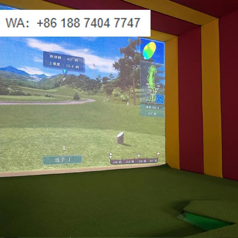 Simulatore di Golf Indoor con Proiettore, Schermo e Proiettore di Golf in Plastica Sicura, Prodotto da Banana Land Guangzhou