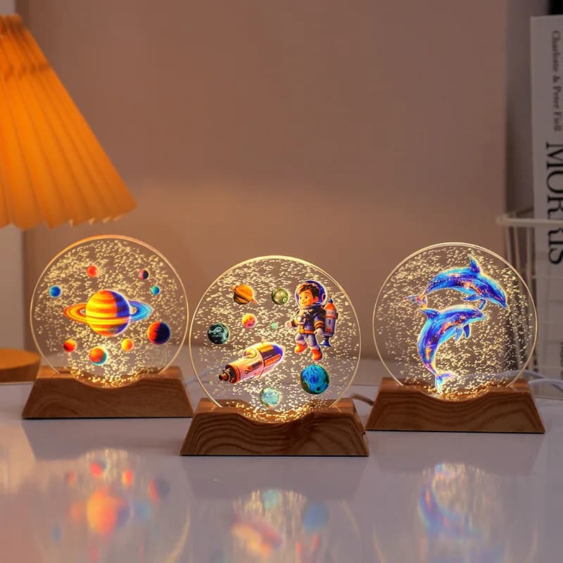 Round Table Lamp Colored Theme Astronaut and Planets, Crystal Night Light with Laser Engraving, Birthday Gift, Environmental Light, Home Decoration and Desk