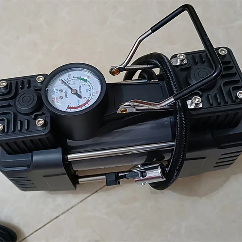 Compressore d'aria portatile per pneumatici auto con manometro, pompa di gonfiaggio ad alta pressione a doppio cilindro, gonfiatore elettrico potenziato
