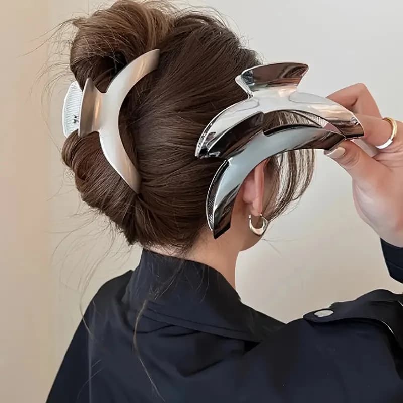 Clip da squalo da donna grande in metallo ad arco alla moda e semplice clip per coda di cavallo testa posteriore capelli a spirale accessorio per capelli unico all'ingrosso