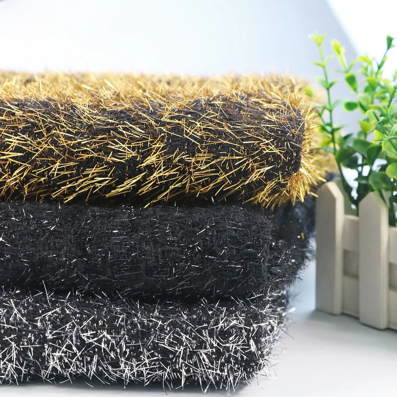 Soft Knitted Sweater Fabric with Thi Needle Silver And Gold Tead Sensation Tee-Dimensional Glossy Sweatirt Wool Spun