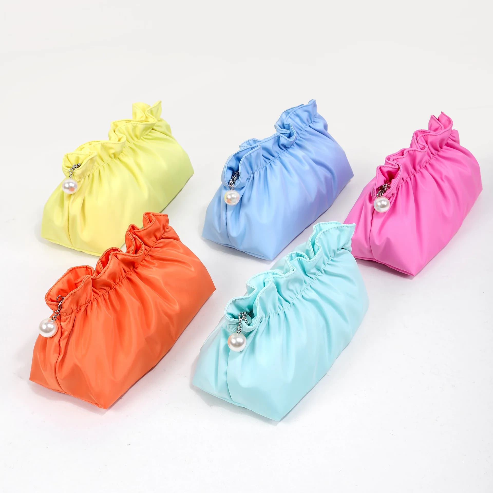 Borsa per Cosmetici in Nylon Impermeabile con Cerniera a Perle, Colori Caramella, Carina, da Viaggio, con Volant, per Ragazze