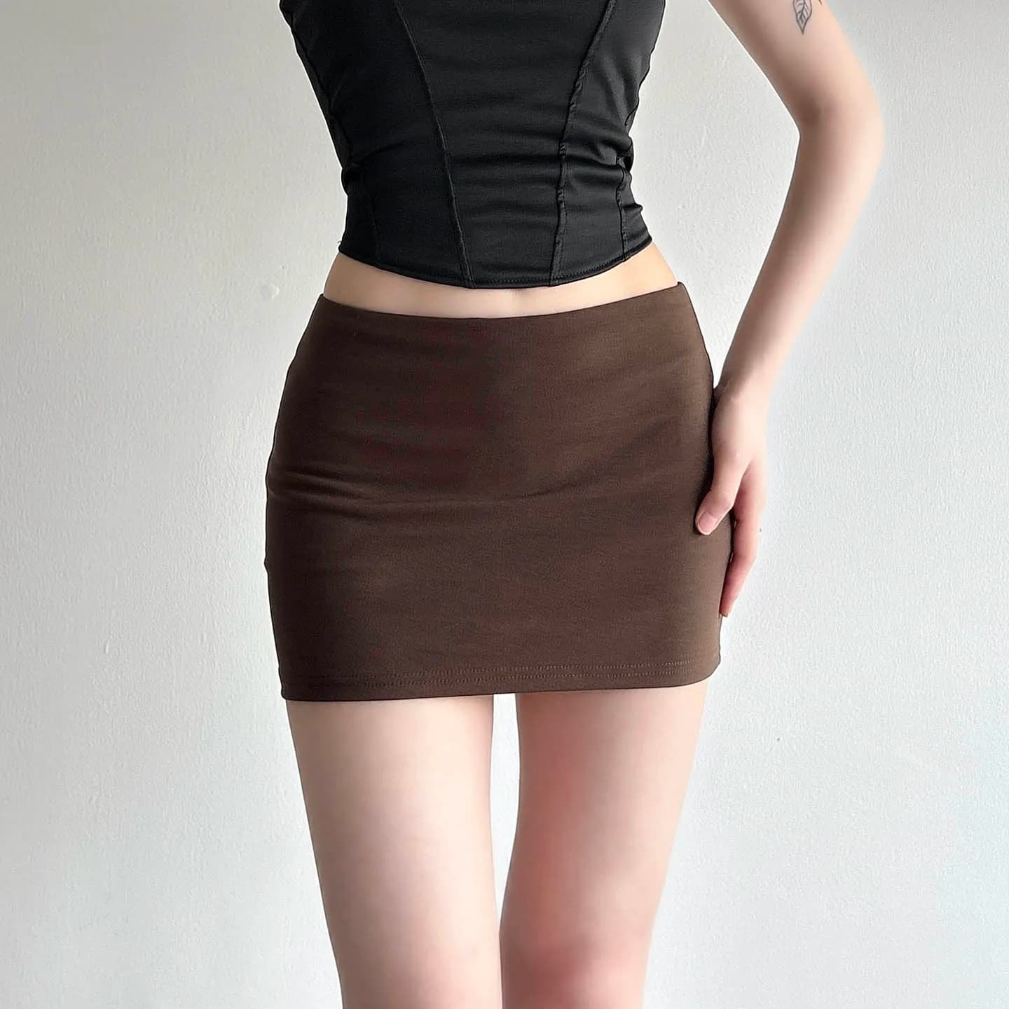 Gonne aderenti solide di base casual con pantaloncini Gonne super mini a vita media slim da donna 2025 Moda estiva Streetwear da donna