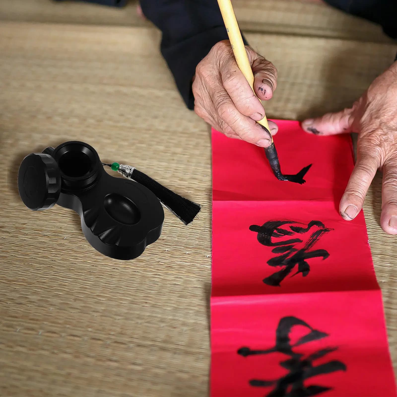 Portable Covered Inkstone Beginner Friendly Sealed Ink Tray Lid Calligraphy Practice Set Brush Pen Rest Holder Chinese