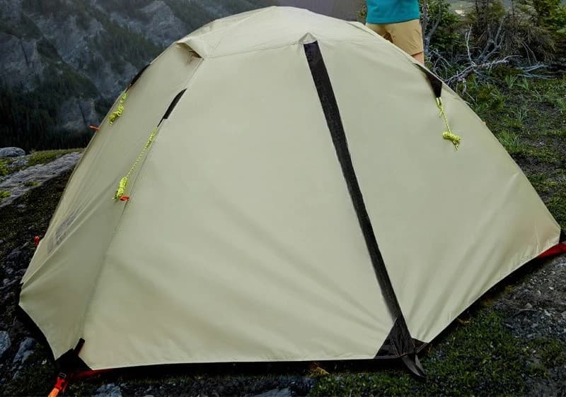 Outdoor Tent Professional Trekking Tent for Double Layer Hot and Rain Resistant Mountaineering Field with Ultralight Aluminum Pole