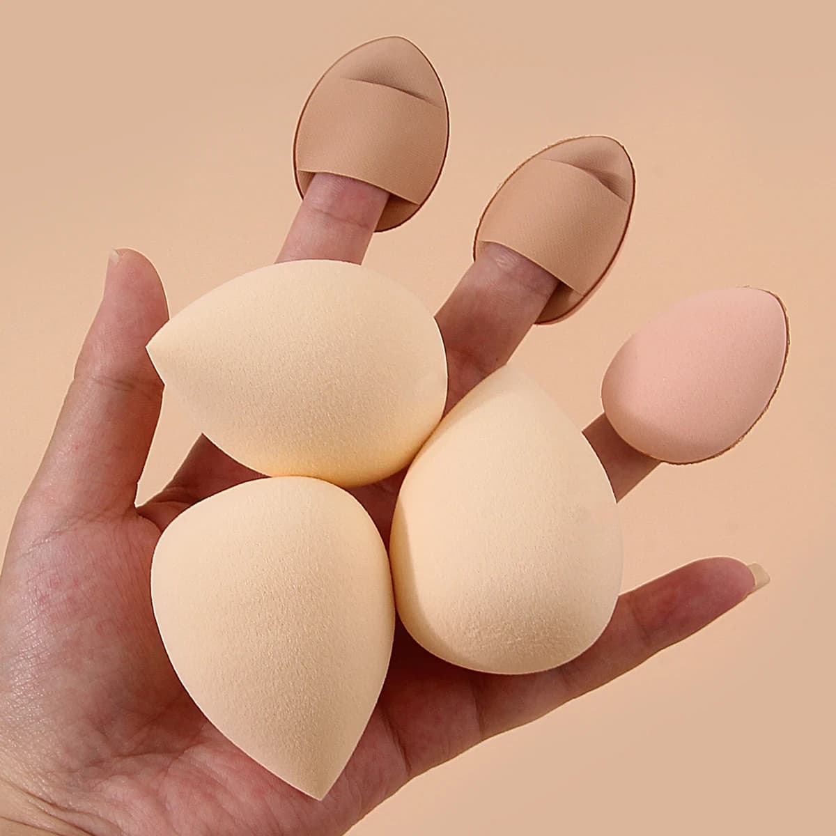 6 pezzi spugna per trucco base grande uovo pollice che nasconde set di soffio di polvere, mini uovo per trucco con impostazione gocce d'acqua a doppio scopo asciutto e bagnato