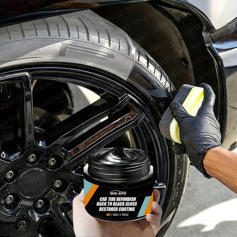 Kit Lucidante e Rinnovatore per Pneumatici Auto: Ripristina il Nero, Dona Lucentezza e Rivestimento a Lunga Durata, Rinnova il Plastico, Migliora la Brillantezza degli Pneumatici