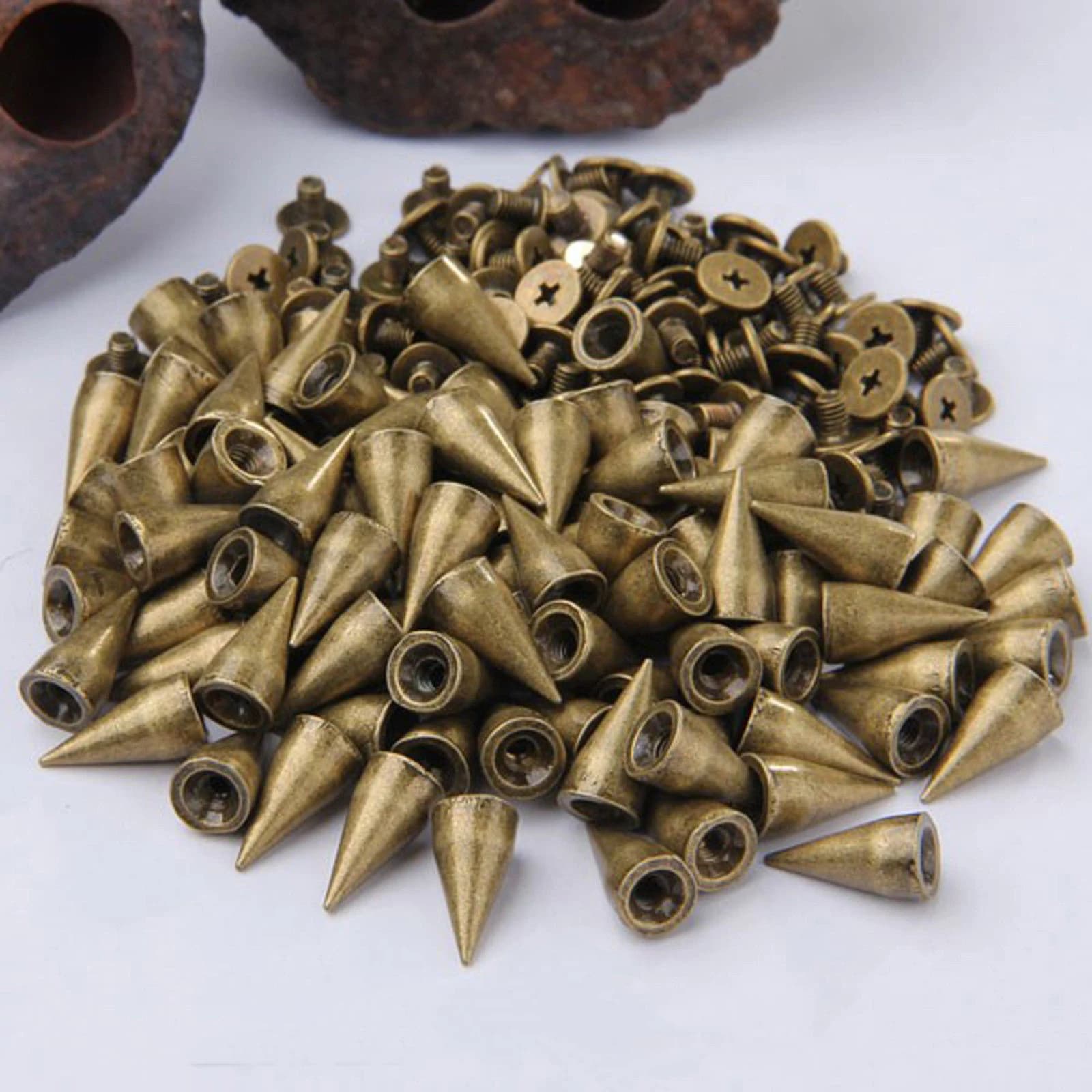 100set 14mm bronzo cono macchie borchie in metallo rivetti in similpelle punte a proiettile Punk Spike per vestiti borse cintura collari per animali domestici