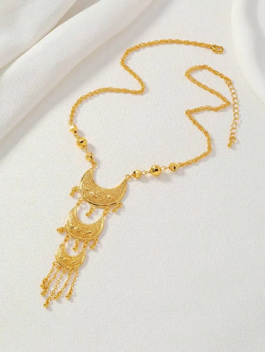 Elegante collana a strati con ciondolo a forma di mezzaluna color oro, con nappe e perline, per gioielli da donna per le occasioni festive