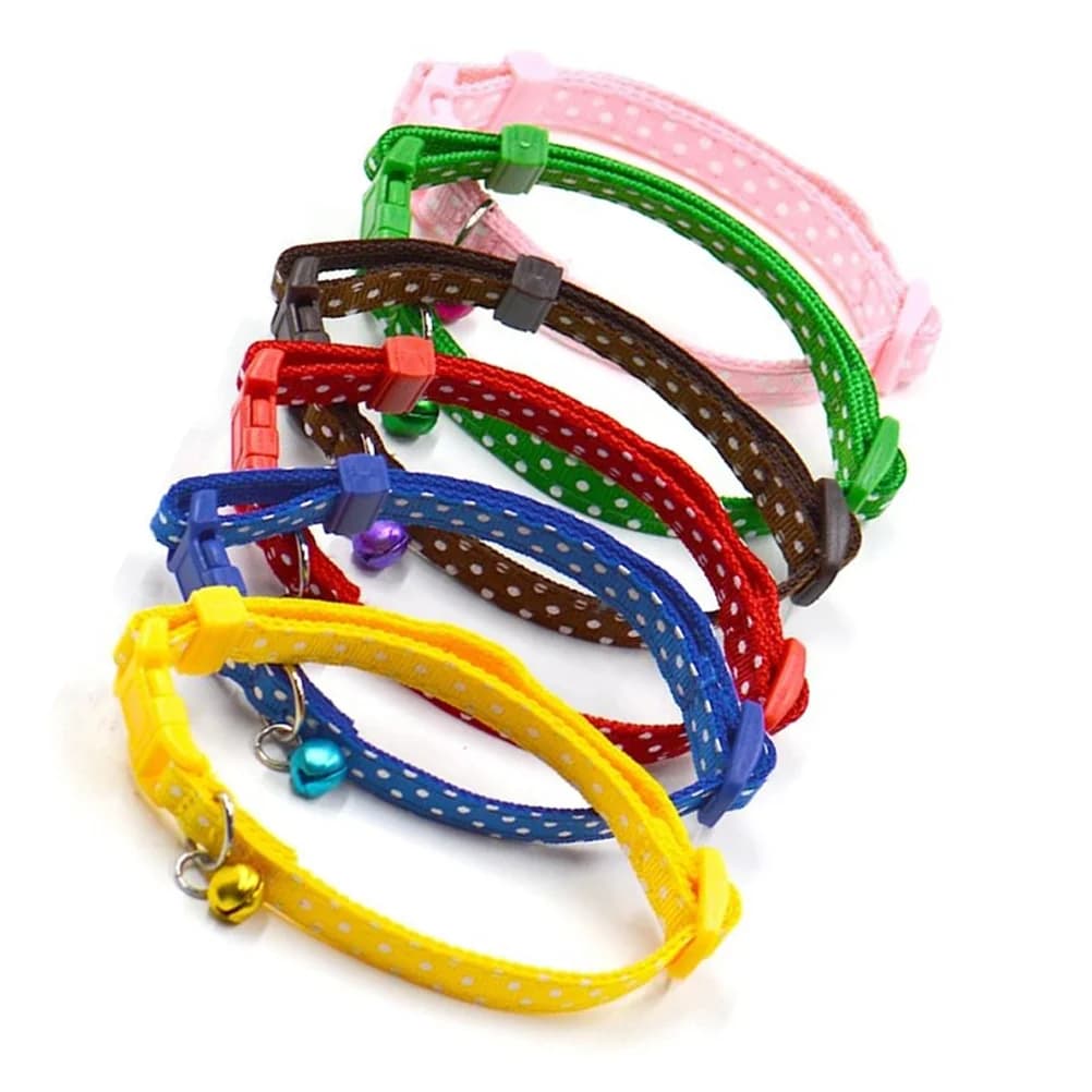 Collare per Animali Domestici per Cani Piccoli e Gattini, Larghezza 1,0 cm, Lunghezza Regolabile 7,5-12 Pollici, Stampa a Pois Rossi con Campanelli, Leggero e Confortevole