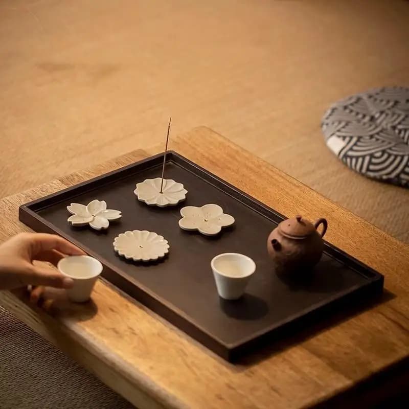 Ceramic Floral Shaped Incense Stick Holder With Ash Catcher Smooth Surface for Meditation Home Living Room Decor