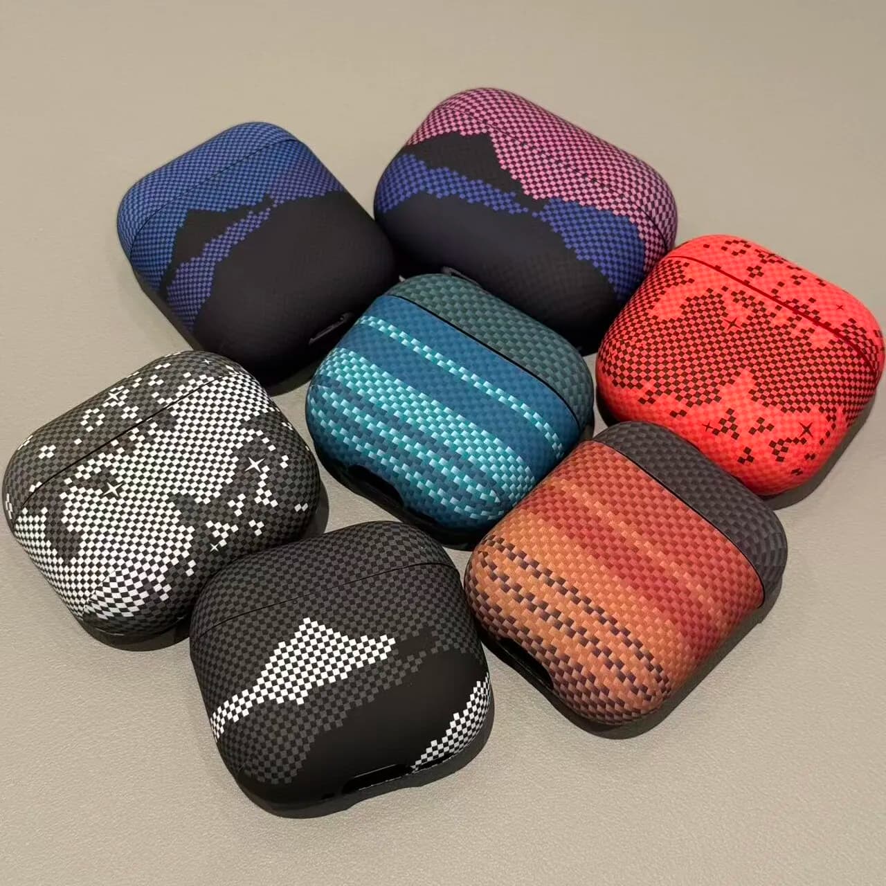 Custodia per auricolari con motivo in fibra di carbonio per AirPods 1 2 3 4 Pro 2 Pro 3, cover protettiva per cuffie Bluetooth wireless
