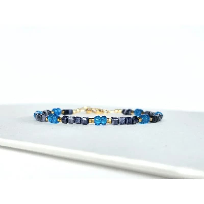 Sapphire and apatite beaded bracelet
